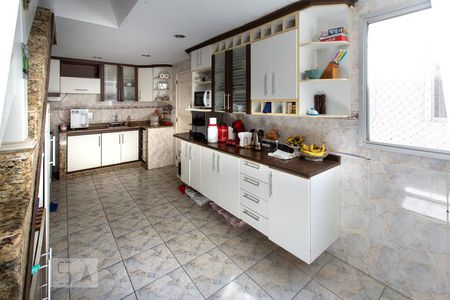 Apartamento à venda com 368m², 4 quartos e 2 vagasCozinha