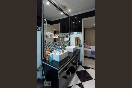 Apartamento à venda com 368m², 4 quartos e 2 vagasBanheiro suite 1