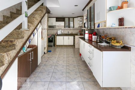 Apartamento à venda com 368m², 4 quartos e 2 vagasCozinha