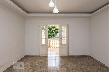 Sala 1 de casa para alugar com 3 quartos, 360m² em São Luiz, Belo Horizonte