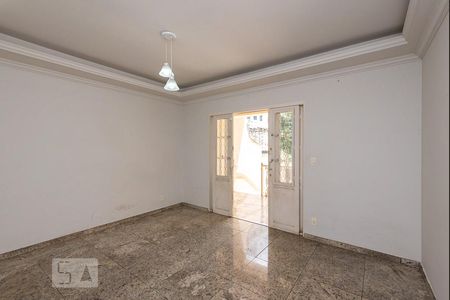 Sala 1 de casa para alugar com 3 quartos, 360m² em São Luiz, Belo Horizonte