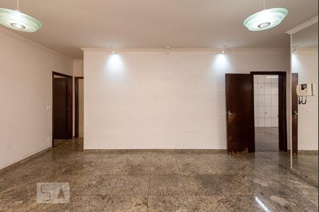 Casa para alugar com 360m², 3 quartos e 2 vagasSala 2