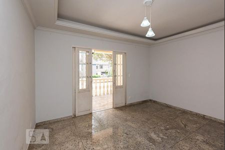 Sala 1 de casa para alugar com 3 quartos, 360m² em São Luiz, Belo Horizonte