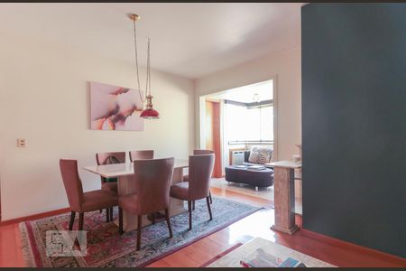 Apartamento à venda com 92m², 3 quartos e 1 vagaSala