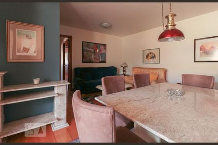 Apartamento à venda com 92m², 3 quartos e 1 vagaSala