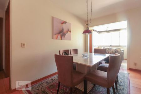 Apartamento à venda com 92m², 3 quartos e 1 vagaSala
