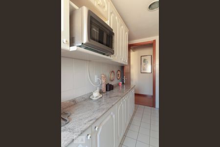 Cozinha de apartamento à venda com 3 quartos, 92m² em Menino Deus, Porto Alegre