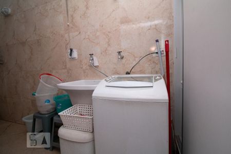 Casa à venda com 200m², 3 quartos e 4 vagasÁrea de Serviço