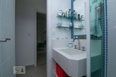 Casa à venda com 200m², 3 quartos e 4 vagasBanheiro Suite