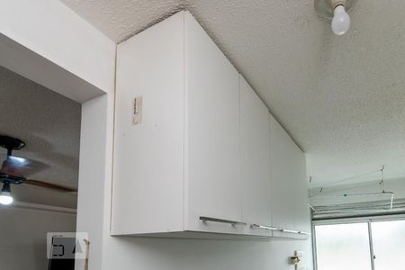 Apartamento para alugar com 50m², 2 quartos e 1 vagaCozinha - Armários