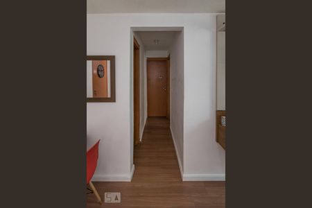 Sala - Corredor de apartamento para alugar com 2 quartos, 50m² em Parada de Lucas, Rio de Janeiro
