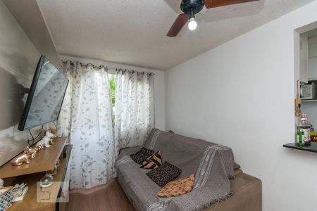 Sala de apartamento para alugar com 2 quartos, 50m² em Parada de Lucas, Rio de Janeiro