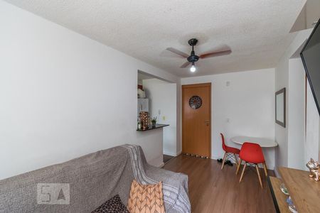 Sala de apartamento para alugar com 2 quartos, 50m² em Parada de Lucas, Rio de Janeiro