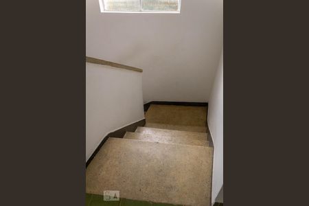 Escadas de casa à venda com 3 quartos, 170m² em Vila Santana, São Paulo
