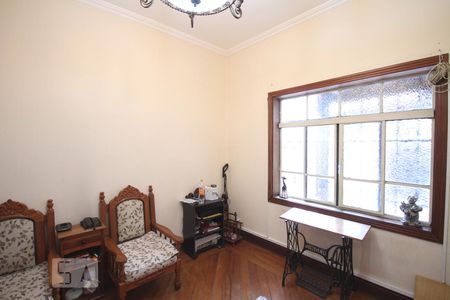 Sala de casa à venda com 3 quartos, 330m² em Cambuci, São Paulo