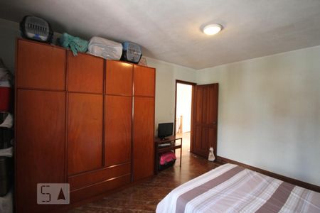 Casa à venda com 330m², 3 quartos e 8 vagasQuarto 2