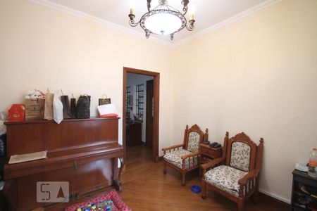 Sala de casa à venda com 3 quartos, 330m² em Cambuci, São Paulo