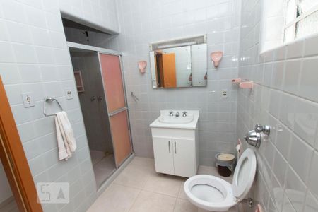 Casa à venda com 250m², 4 quartos e sem vagaBanheiro