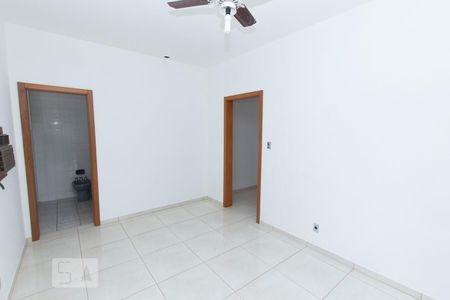 Casa à venda com 250m², 4 quartos e sem vagaSuíte