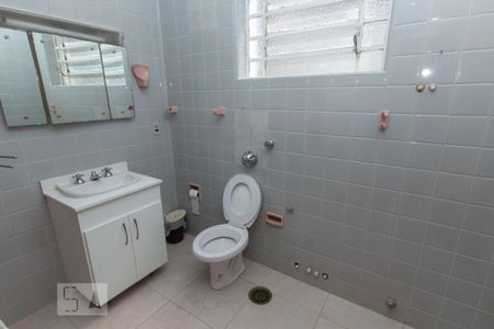 Casa à venda com 250m², 4 quartos e sem vagaBanheiro