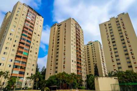 Apartamento à venda com 84m², 3 quartos e 1 vagaFachada