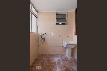 Apartamento à venda com 84m², 3 quartos e 1 vagaÁrea de Serviço