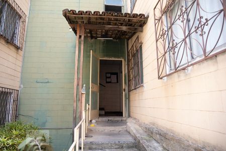 Fachada do bloco de apartamento à venda com 2 quartos, 44m² em Glória, Contagem