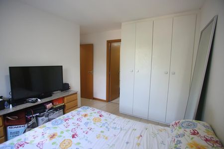 Quarto 1 de apartamento para alugar com 3 quartos, 82m² em Taquara, Rio de Janeiro