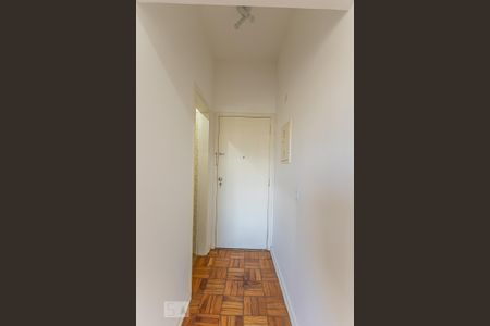 Corredor de kitnet/studio para alugar com 1 quarto, 30m² em Campos Elíseos, São Paulo