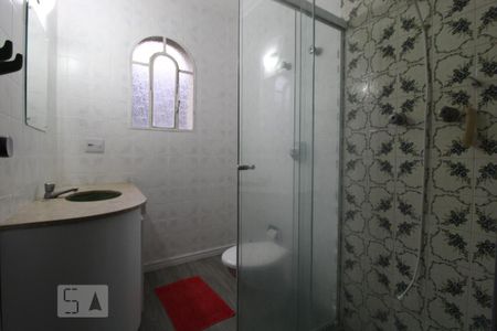 Casa à venda com 200m², 3 quartos e 2 vagasBanheiro comum