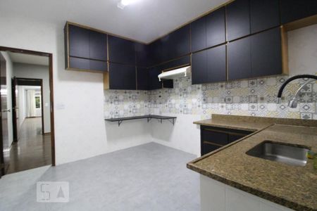 Casa à venda com 200m², 3 quartos e 2 vagasCozinha