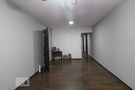 Sala de casa à venda com 3 quartos, 200m² em Chácara Santo Antônio (zona Sul), São Paulo