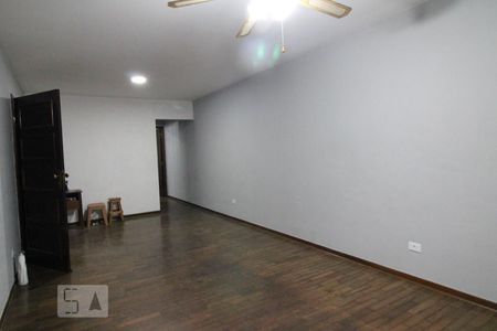 Sala de casa à venda com 3 quartos, 200m² em Chácara Santo Antônio (zona Sul), São Paulo