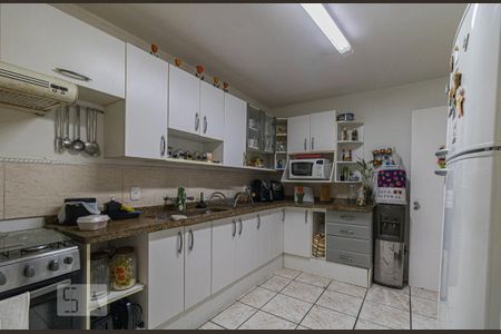 Casa à venda com 300m², 3 quartos e 4 vagasCozinha