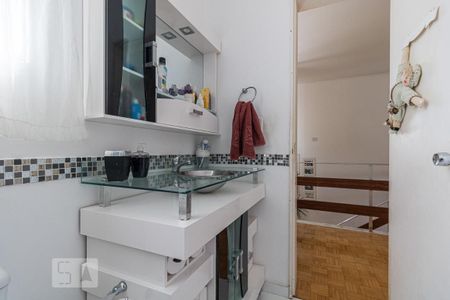 Casa à venda com 300m², 3 quartos e 4 vagasBanheiro Social