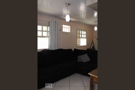 Sala de casa à venda com 3 quartos, 75m² em São Luís, Canoas