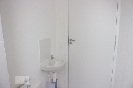 Apartamento à venda com 45m², 2 quartos e sem vaga Apartamento à venda com 45m², 2 quartos e sem vagaBanheiro