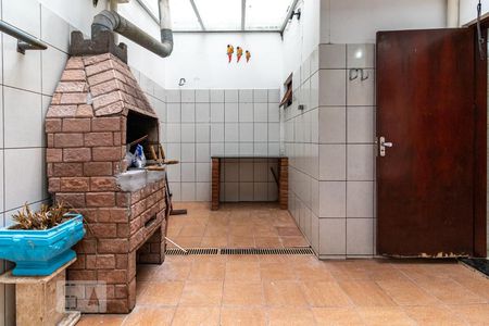 Casa à venda com 110m², 3 quartos e 2 vagas Casa à venda com 110m², 3 quartos e 2 vagasvaranda