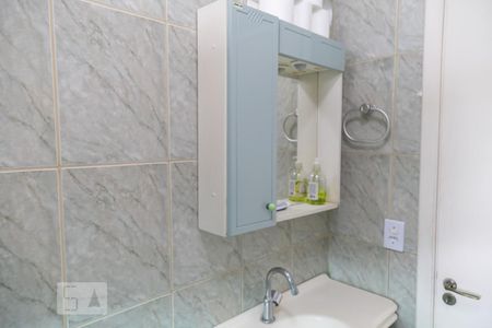 Casa para alugar com 70m², 2 quartos e sem vagaBanheiro suíte 1