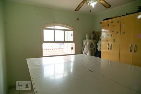 Casa para alugar com 70m², 2 quartos e sem vagaQuarto 3