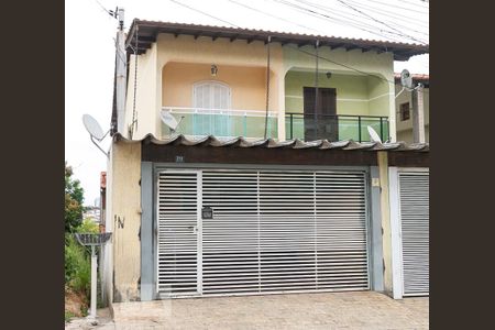 Casa para alugar com 70m², 2 quartos e sem vagaFachada