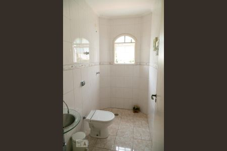 Casa para alugar com 70m², 2 quartos e sem vagaBanheiro