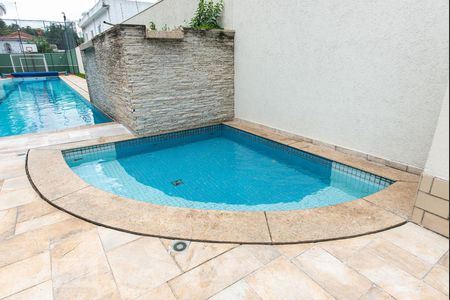 Apartamento à venda com 200m², 4 quartos e 4 vagas Apartamento à venda com 200m², 4 quartos e 4 vagasPiscina infantil