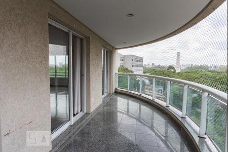 Varanda de apartamento à venda com 4 quartos, 200m² em Vila Mariana, São Paulo