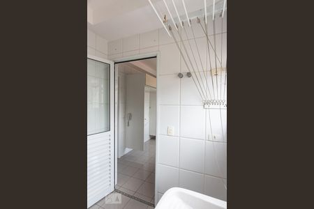 Apartamento à venda com 200m², 4 quartos e 4 vagas Apartamento à venda com 200m², 4 quartos e 4 vagasÁrea de serviço