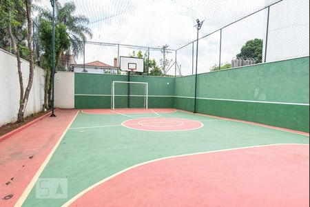 Apartamento à venda com 200m², 4 quartos e 4 vagas Apartamento à venda com 200m², 4 quartos e 4 vagasQuadra poliesportiva