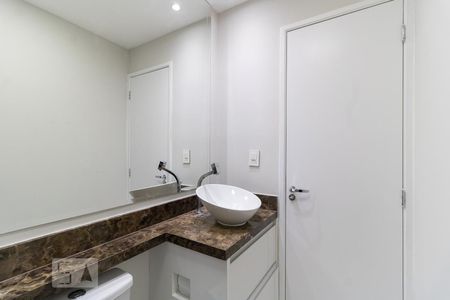 Studio para alugar com 25m², 1 quarto e sem vaga Studio para alugar com 25m², 1 quarto e sem vagaBanheiro