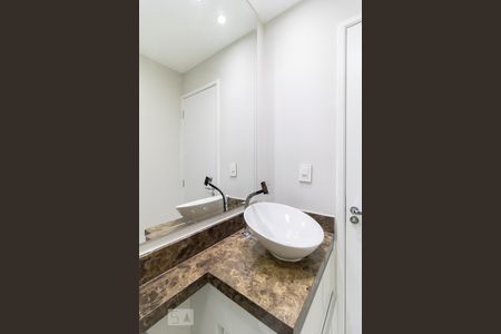 Studio para alugar com 25m², 1 quarto e sem vaga Studio para alugar com 25m², 1 quarto e sem vagaBanheiro