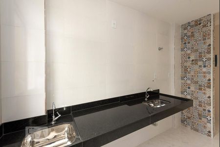 Apartamento à venda com 42m², 2 quartos e 1 vagaCozinha e Área de Serviço