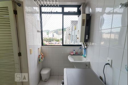 Apartamento à venda com 85m², 2 quartos e 1 vagaÁrea de Serviço